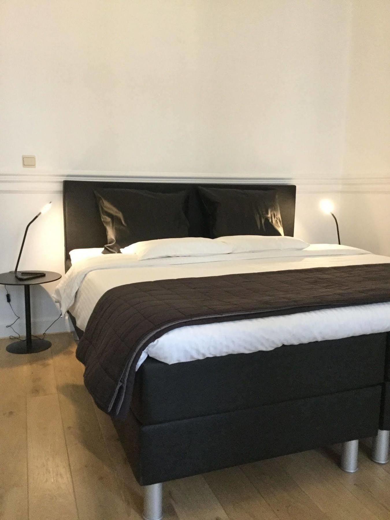 B&B Downtown Bxl Brussel Buitenkant foto